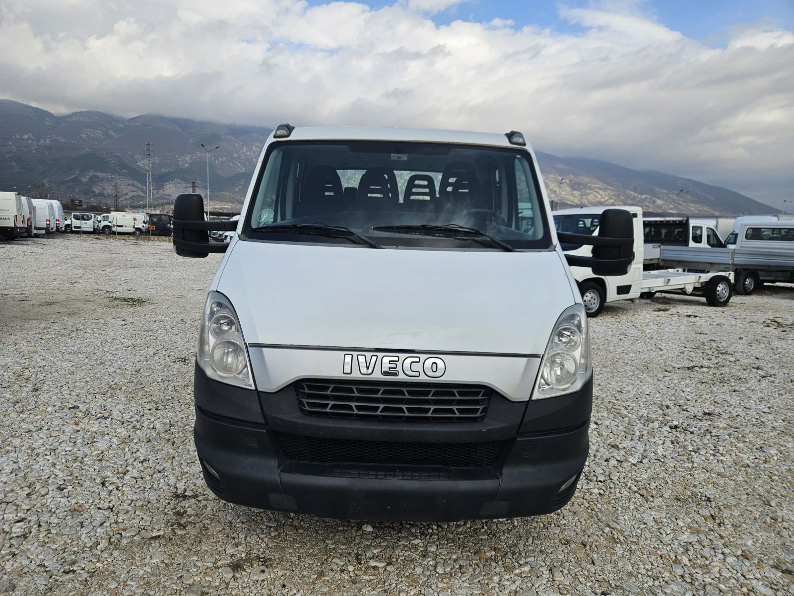 Iveco Daily 35c17, 7 местен, До 3.5 тона - изображение 8