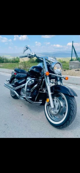 Suzuki Boulevard C90T