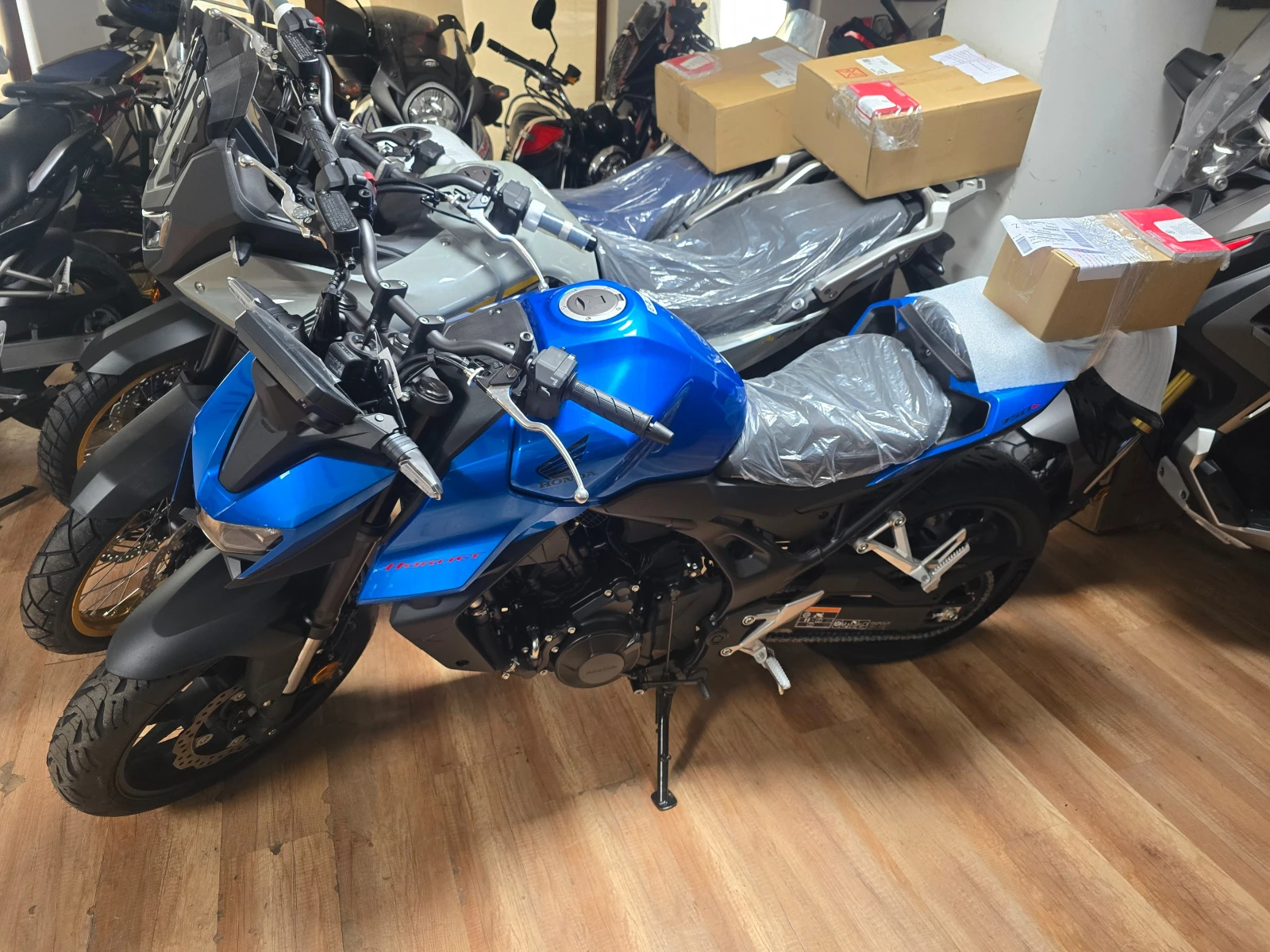 Honda Hornet 750 NEW 2025!!!! KM= 0!!!!!, снимка 1