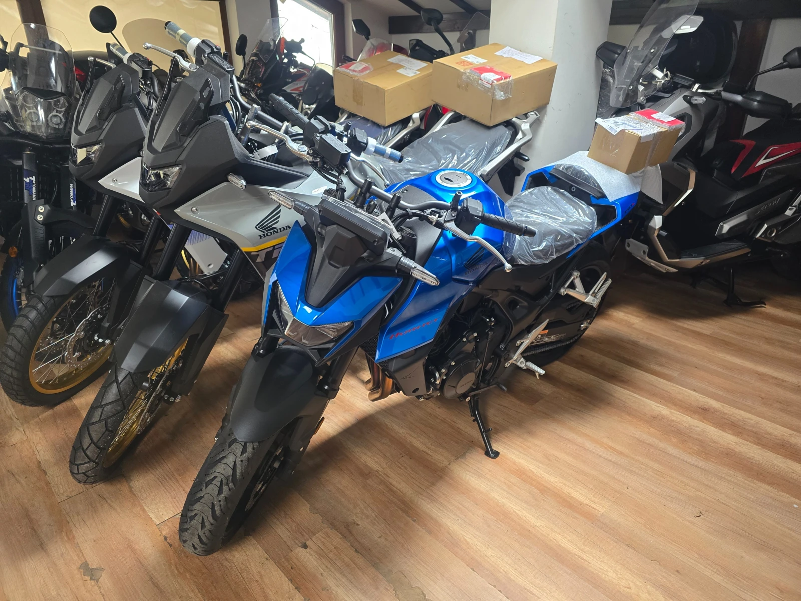 Honda Hornet 750 NEW 2025!!!! KM= 0!!!!! - изображение 6