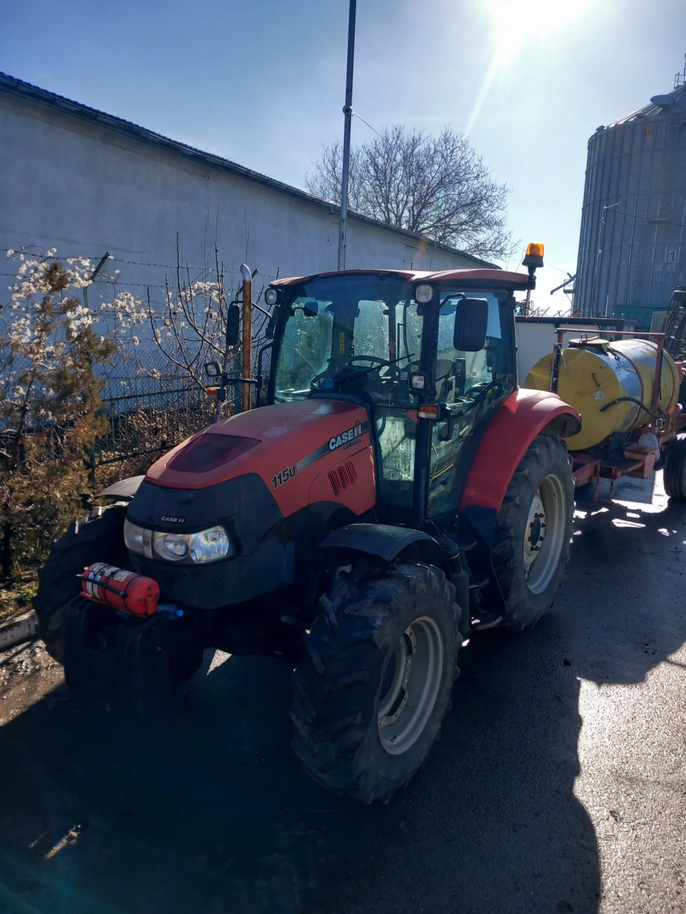 Трактор CASE IH FARMALL 115U - изображение 2