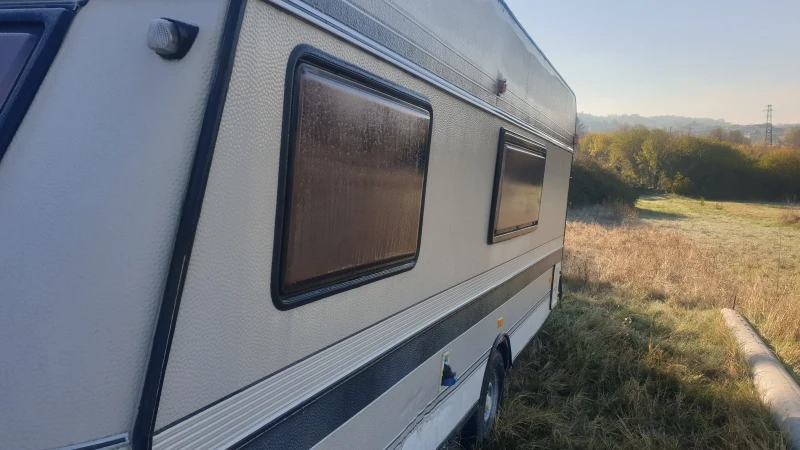 Каравана Hobby, снимка 2 - Каравани и кемпери - 52300011