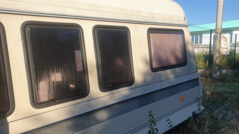 Каравана Hobby, снимка 4 - Каравани и кемпери - 52300011