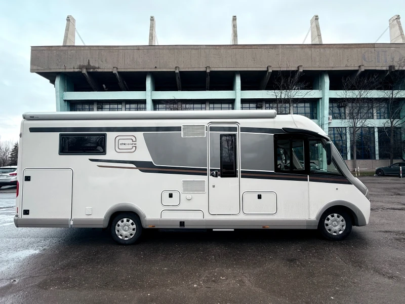 Кемпер Carthago Chic C Line Mercedes 9g-tronic, снимка 6 - Каравани и кемпери - 53407367