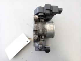 Дросел Тойота Рав4 2.2д (ч)