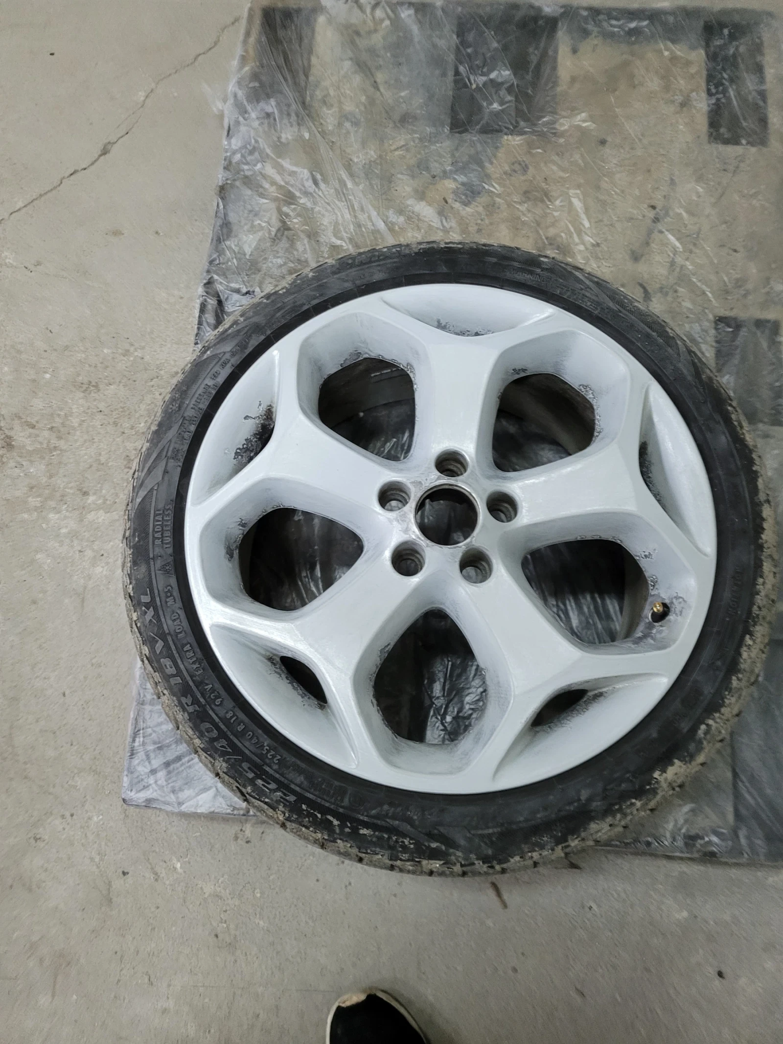    225/40R18  Ford Focus | Mobile.bg   2