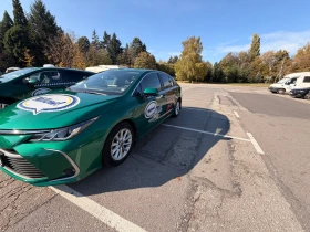 Toyota Corolla 1.8 hybrid ГАЗ, снимка 2