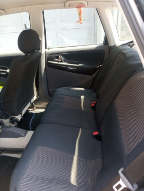 Seat Ibiza, снимка 4 - Автомобили и джипове - 44797969