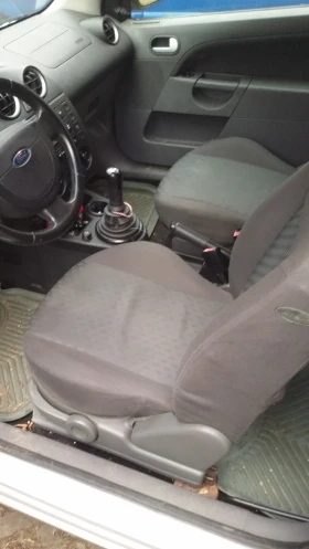 Ford Fiesta Ghia - 950 € / 1858.04 лв. - 14628670 8