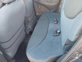 Toyota Yaris Р1 - 3200 € - 97147823 6