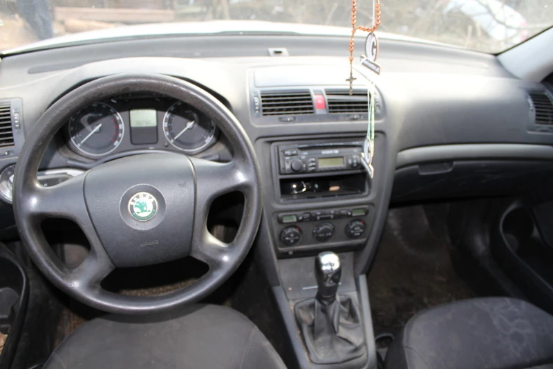 Skoda Octavia 1.9TDI 105кс, снимка 8 - Автомобили и джипове - 47403606