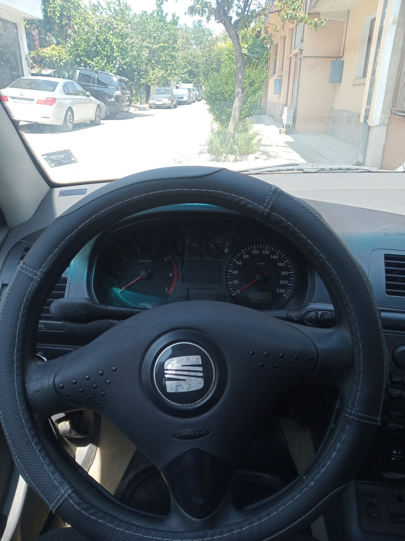 Seat Ibiza, снимка 3 - Автомобили и джипове - 44797969