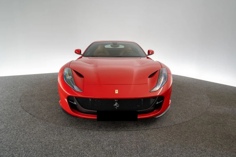 Ferrari 812 Superfast / 6.5 V12/ CERAMIC/ CAMERA/ 20/, снимка 2 - Автомобили и джипове - 44969887