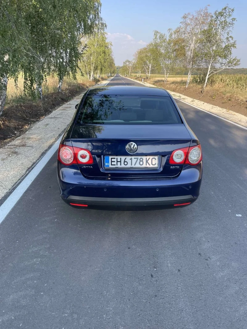 VW Jetta, снимка 4 - Автомобили и джипове - 47950270