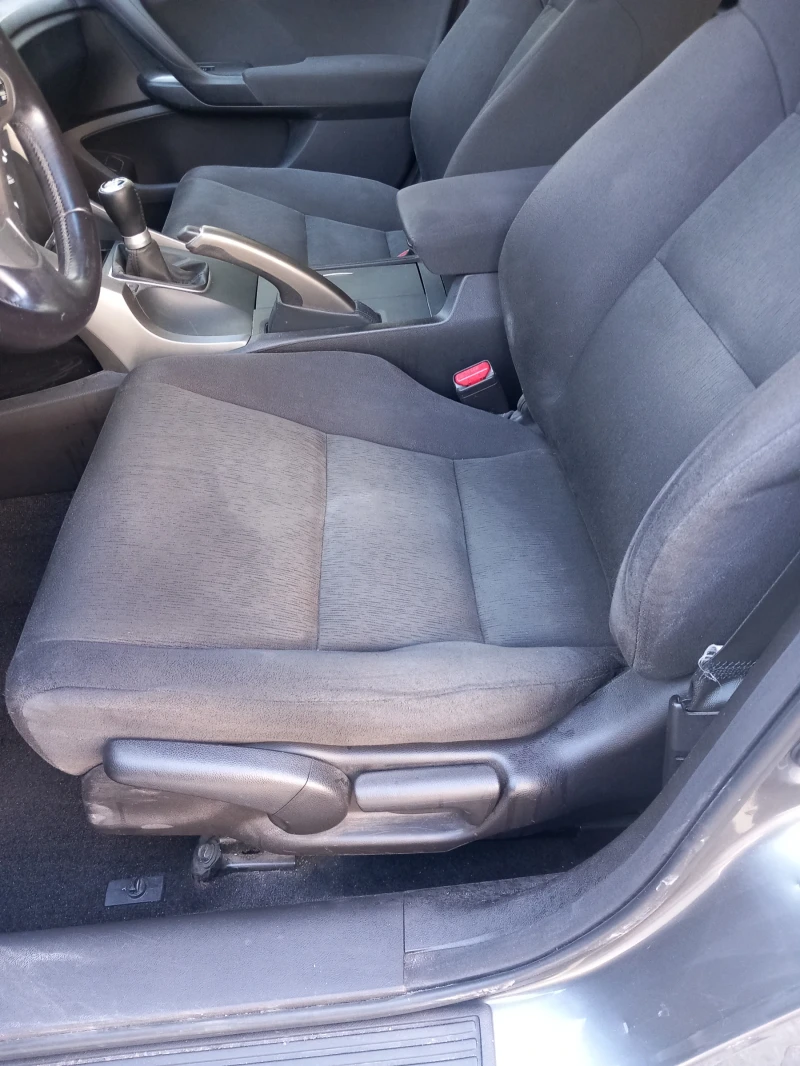 Honda Accord 2.0 benzin, снимка 8 - Автомобили и джипове - 51499005