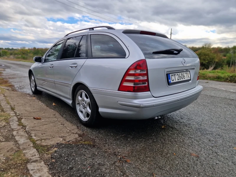 Mercedes-Benz C 200, снимка 5 - Автомобили и джипове - 51514886