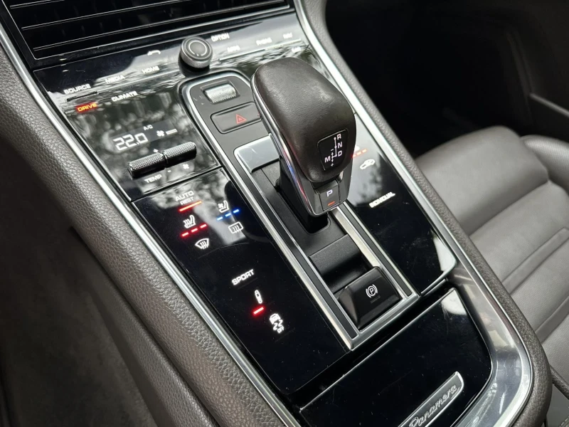 Porsche Panamera 4 / ПОДГРЕВ/ ВЕНТИЛАЦИЯ , снимка 14 - Автомобили и джипове - 51883420