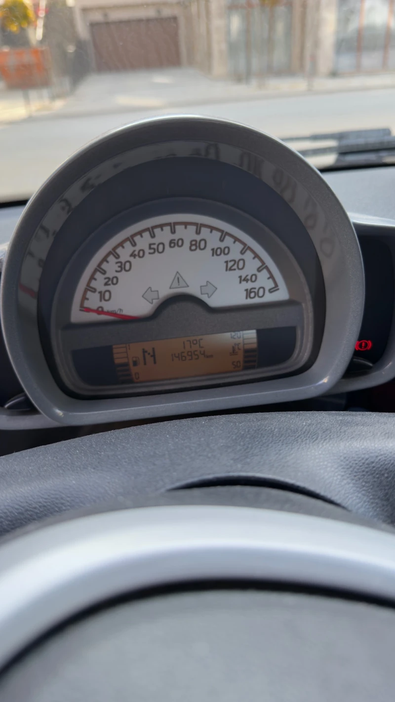 Smart Fortwo, снимка 7 - Автомобили и джипове - 52280279