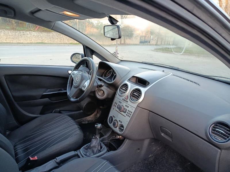 Opel Corsa, снимка 9 - Автомобили и джипове - 52728838