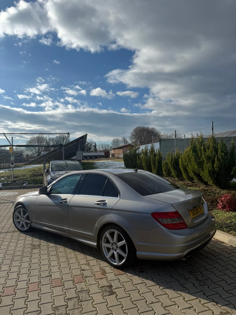 Mercedes-Benz C 220, снимка 5 - Автомобили и джипове - 53156419