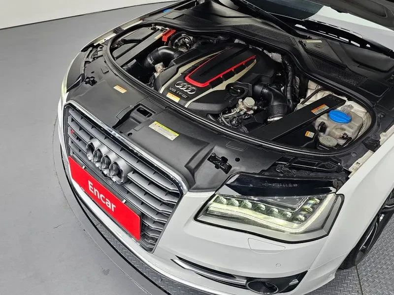Audi S8 4.0 TFSI Quattro, снимка 6 - Автомобили и джипове - 55134052