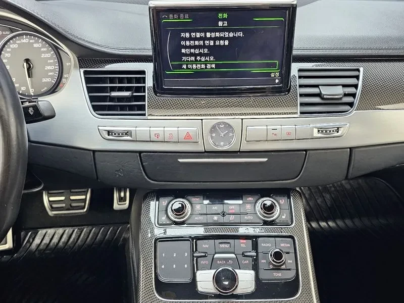 Audi S8 4.0 TFSI Quattro, снимка 14 - Автомобили и джипове - 55134052