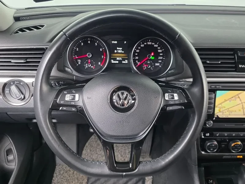 VW Passat 2.0 Tsi B7, снимка 13 - Автомобили и джипове - 56116329