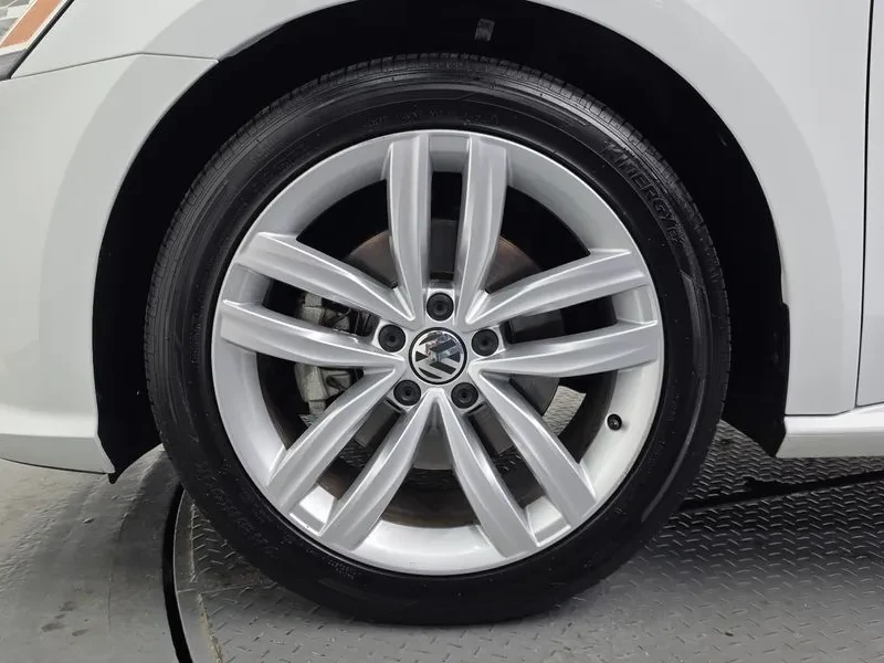 VW Passat 2.0 Tsi B7, снимка 5 - Автомобили и джипове - 56116329