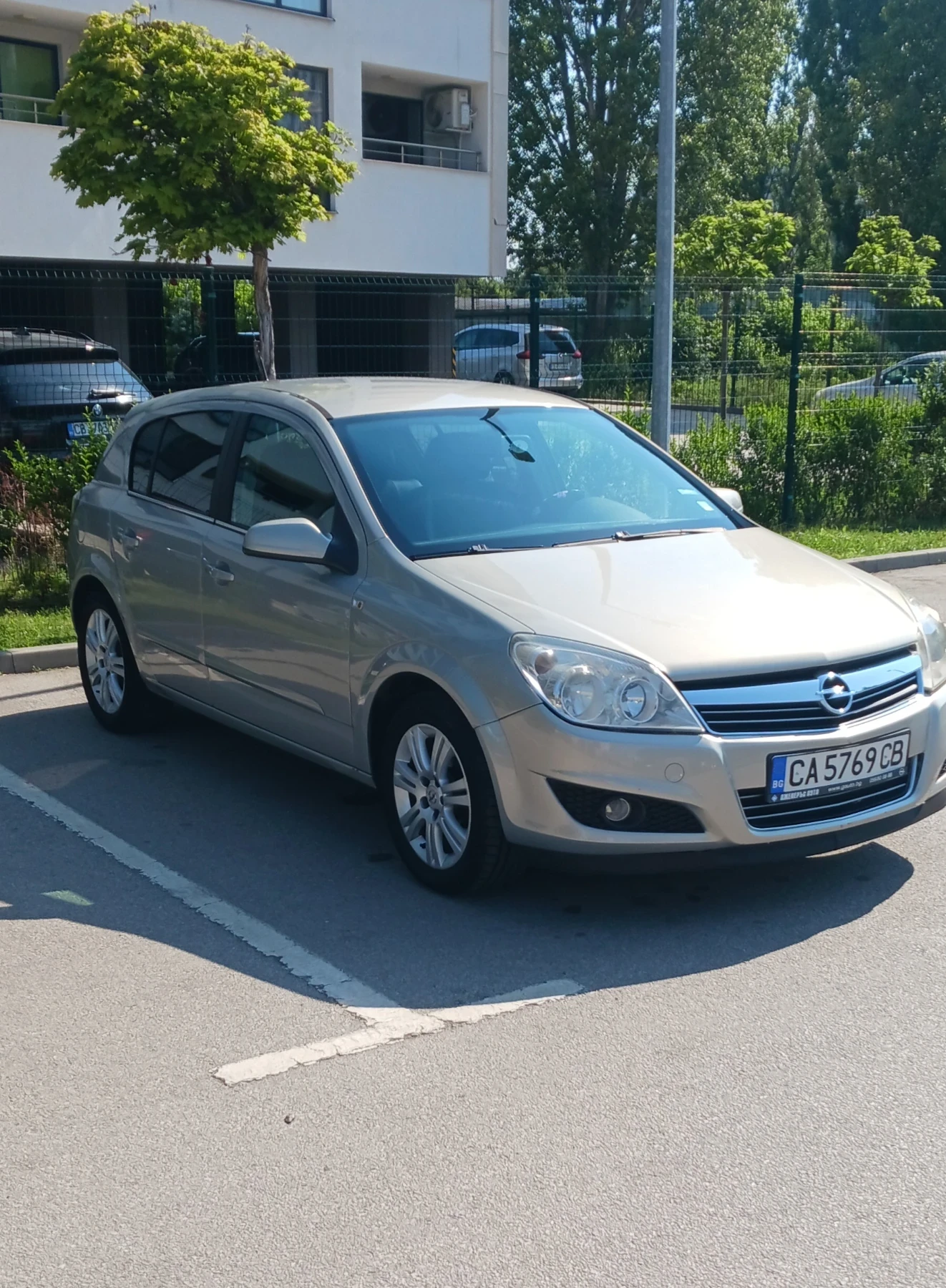 Opel Astra Opel Astra H  1.8 , снимка 1