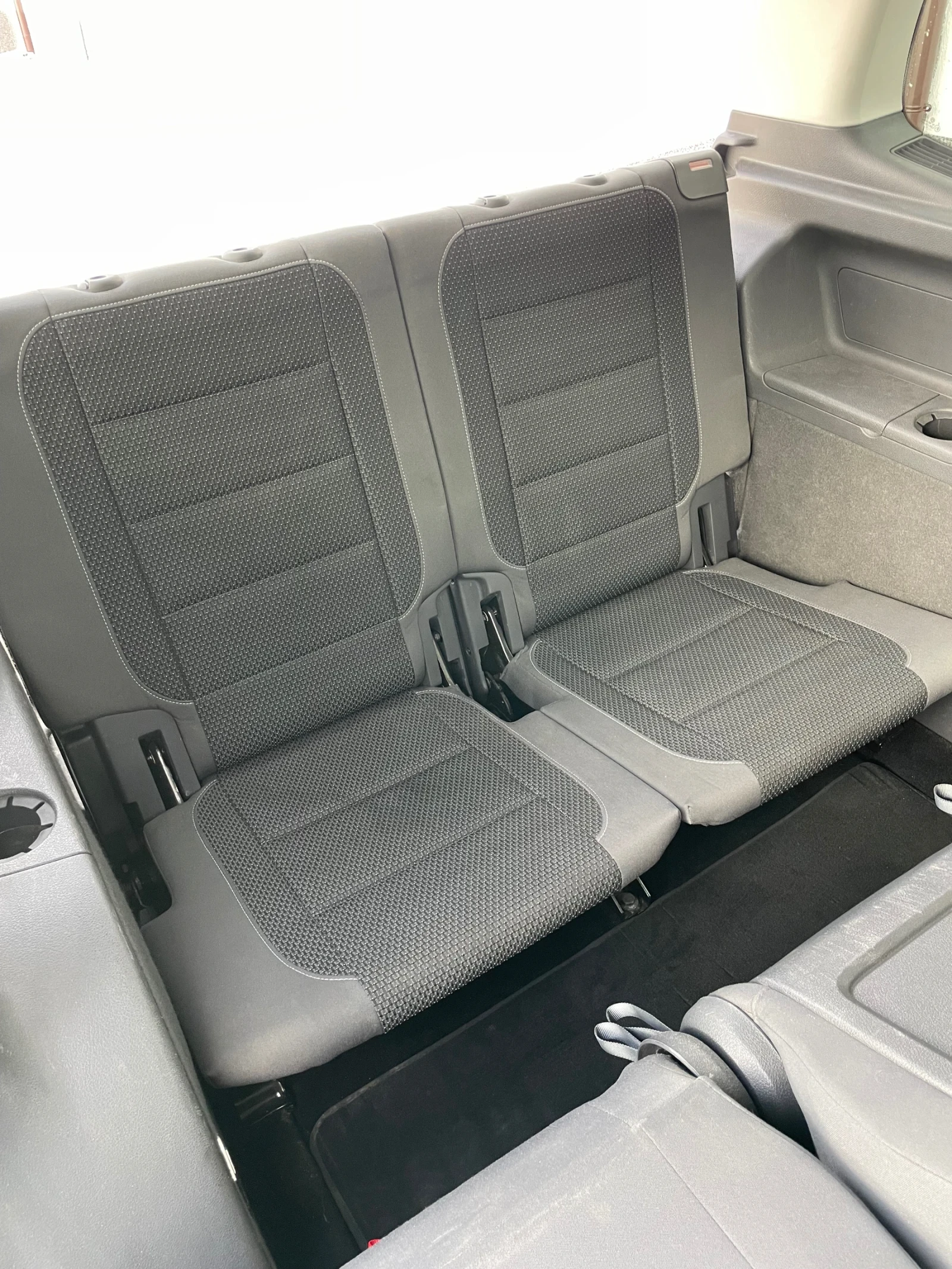 VW Touran 1, 6 TDI 7 | Mobile.bg   14