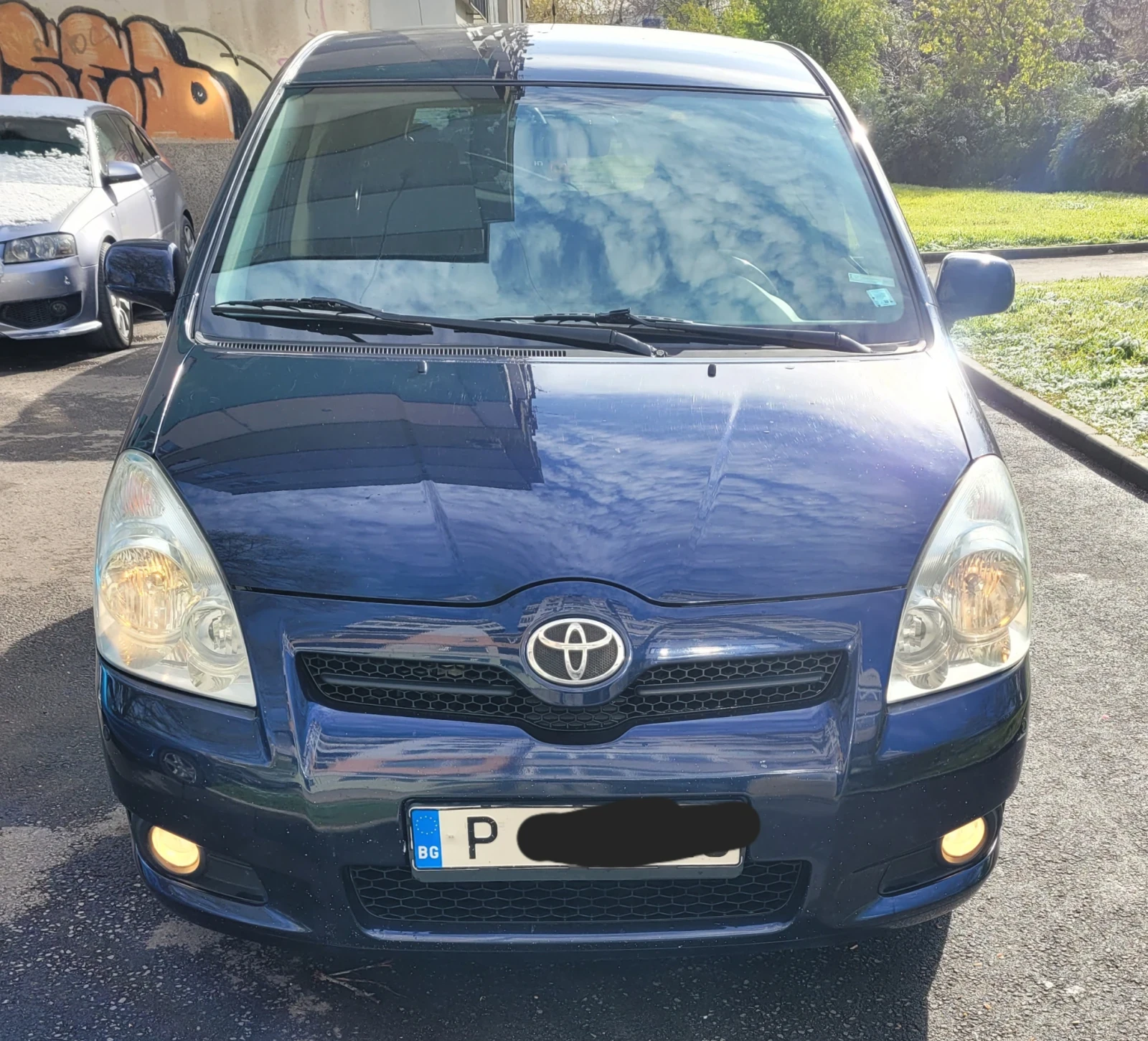 Toyota Corolla verso 1.8/Газ - изображение 3