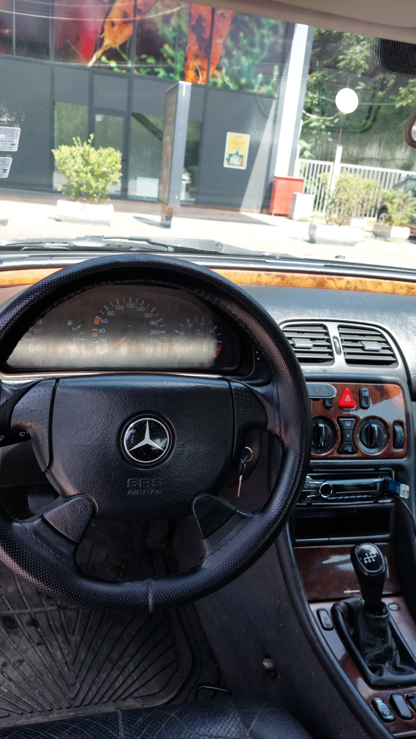 Mercedes-Benz CLK  - изображение 8