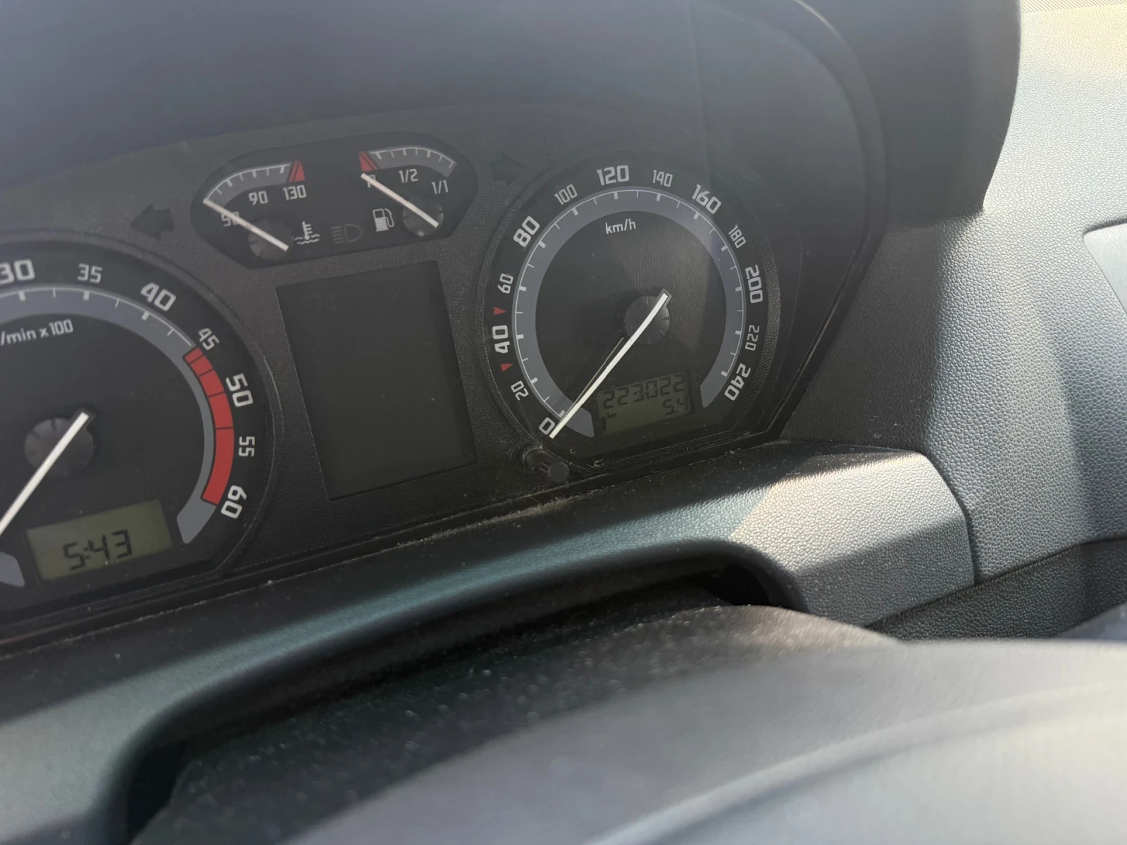 Skoda Fabia 1.4 DIESEL AUSTRIA - изображение 9