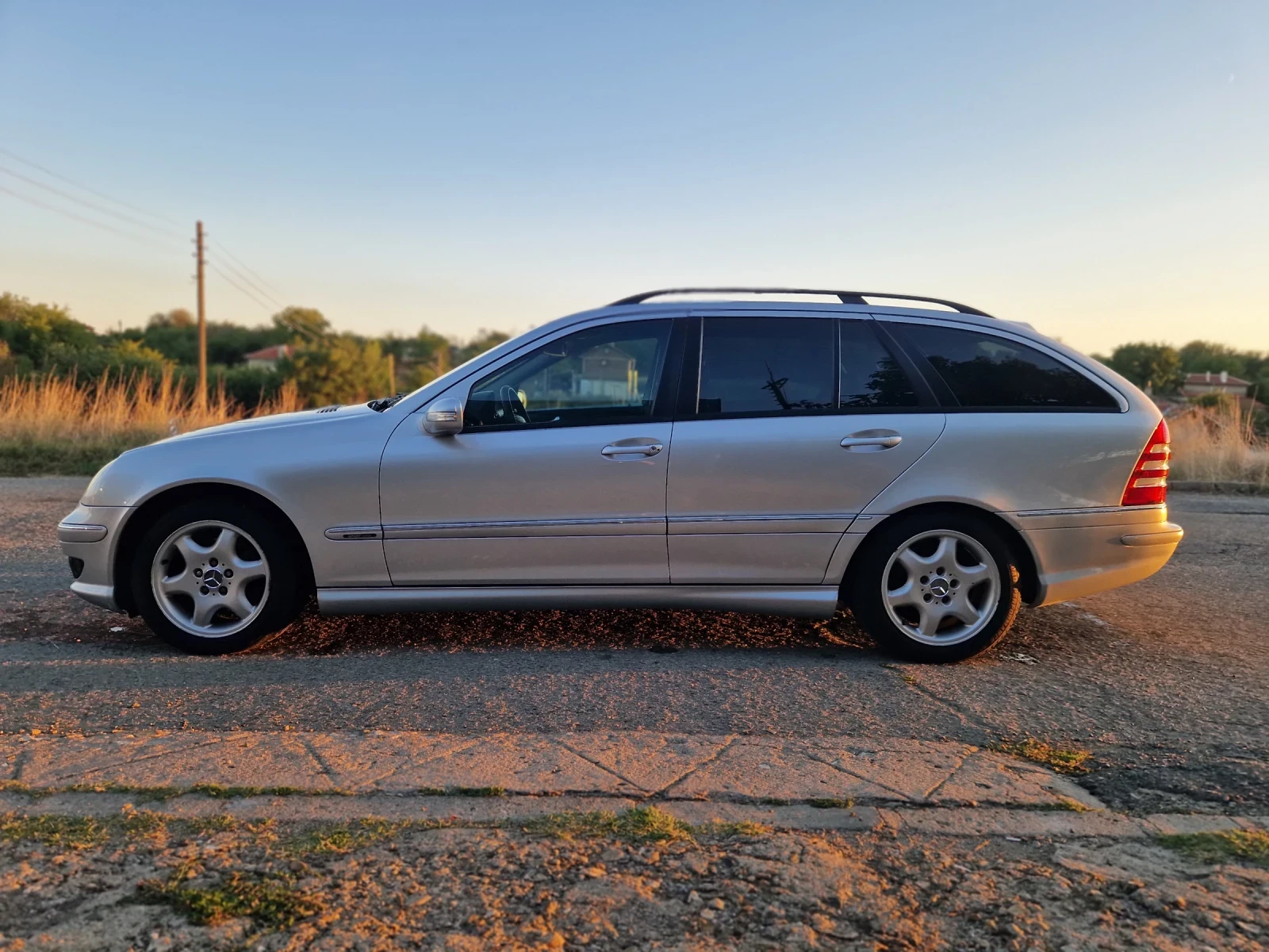 Mercedes-Benz C 200  - изображение 2