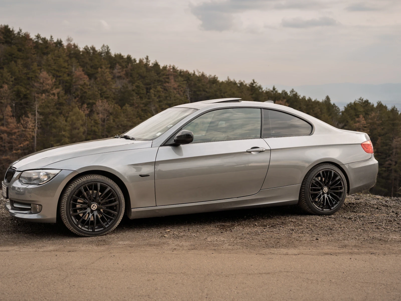 BMW 320 E92 LCI, снимка 2 - Автомобили и джипове - 53651861