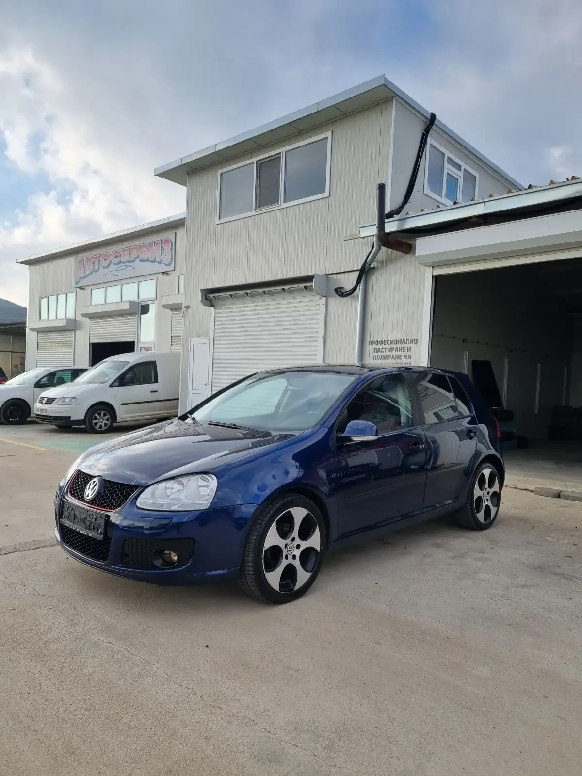 VW Golf 1.9tdi 105к.с GTI пакет - изображение 2