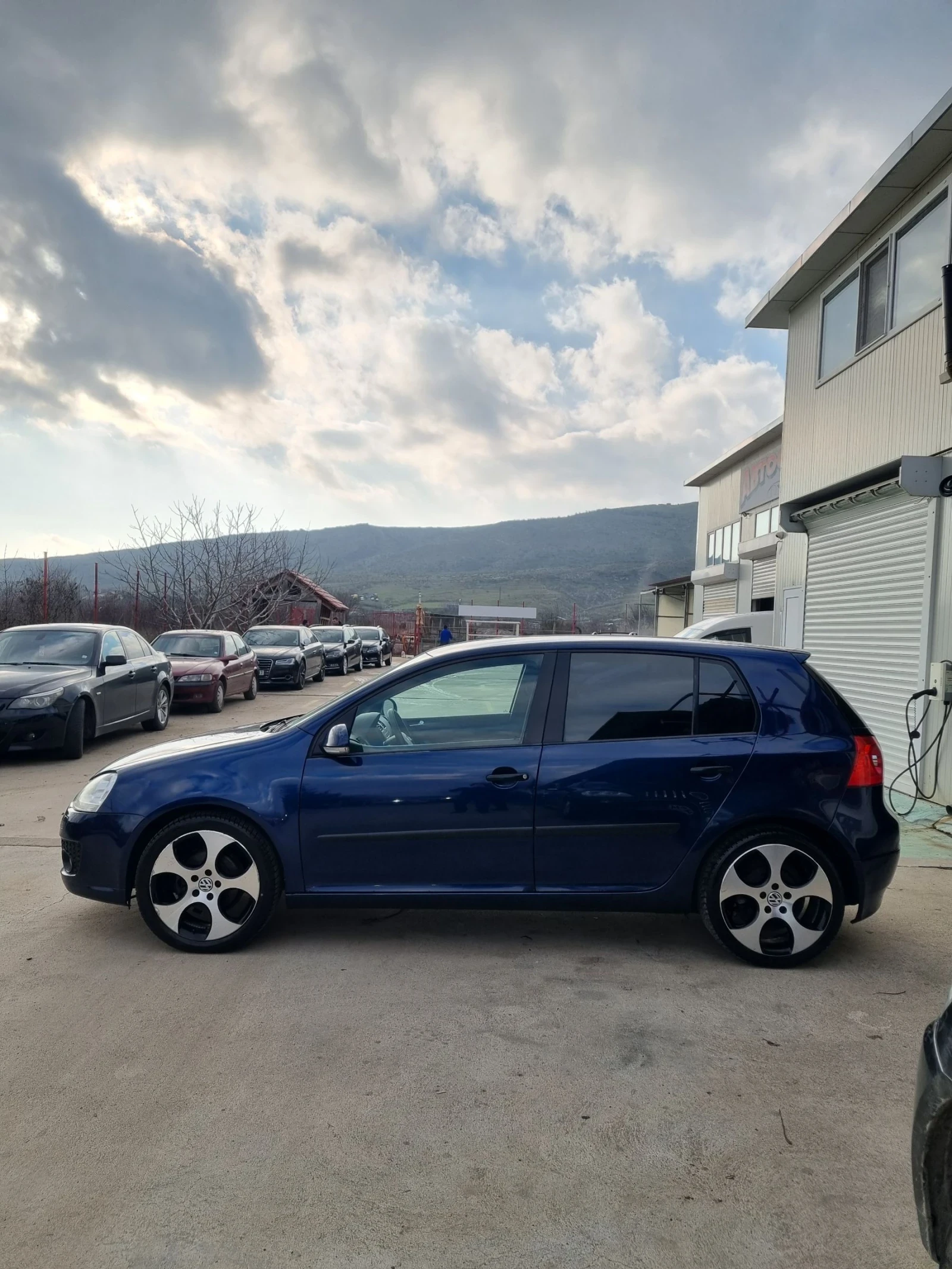VW Golf 1.9tdi 105к.с GTI пакет - изображение 3
