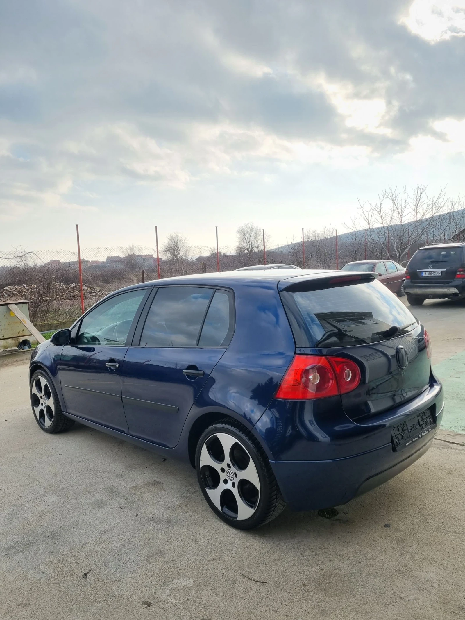 VW Golf 1.9tdi 105к.с GTI пакет - изображение 6