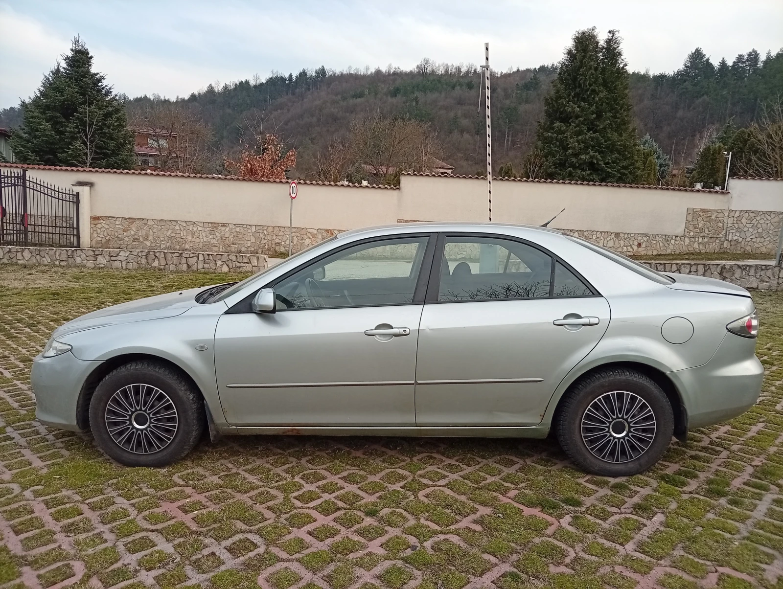 Mazda 6 2.0DITD * FACELIFT * 6SPEEDS * КЛИМАТРОНИК , снимка 2 - Автомобили и джипове - 53716898