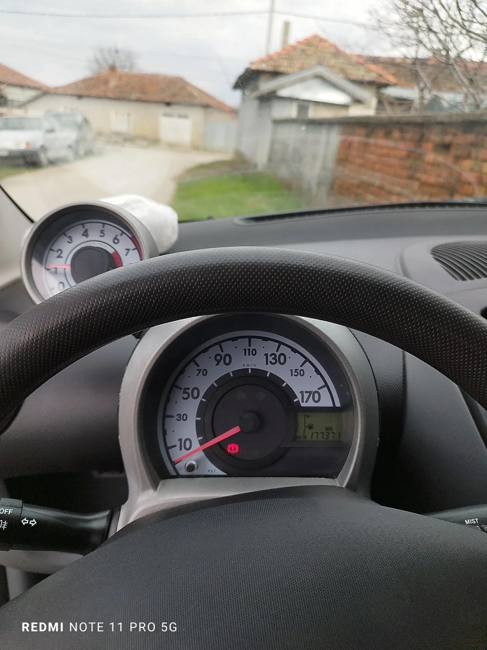 Peugeot 107 Klima, снимка 6 - Автомобили и джипове - 54545609