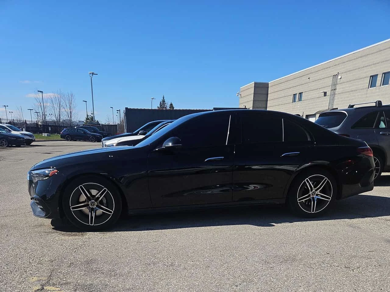 Mercedes-Benz E 350 4MATIC * ГЛАВНО ПРЕДСТАВИТЕЛСТВО НА MERCEDES * , снимка 3 - Автомобили и джипове - 54134513