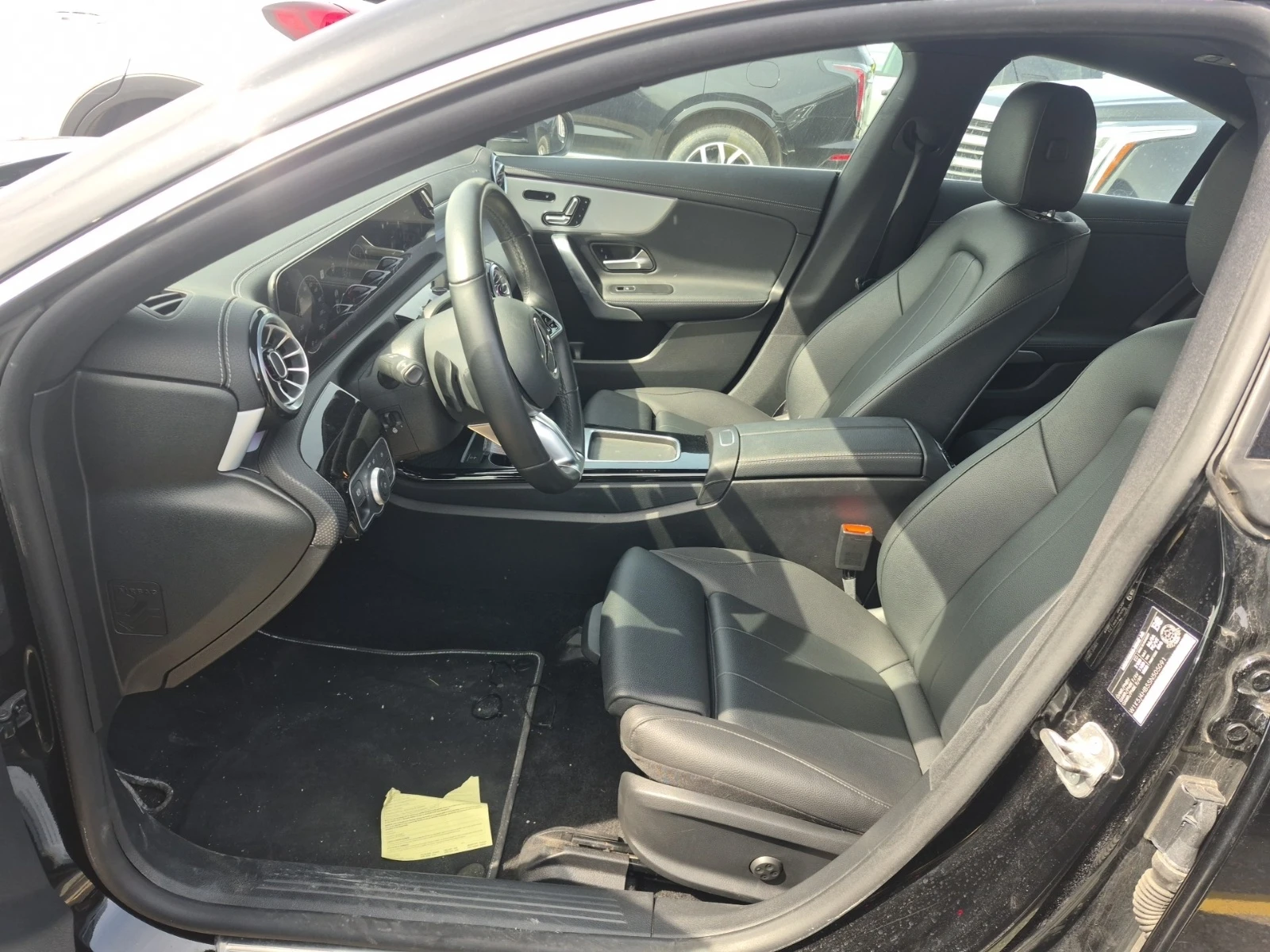 Mercedes-Benz CLA 250 * * CARFAX * * АВТО КРЕДИТ * * , снимка 5 - Автомобили и джипове - 54174306