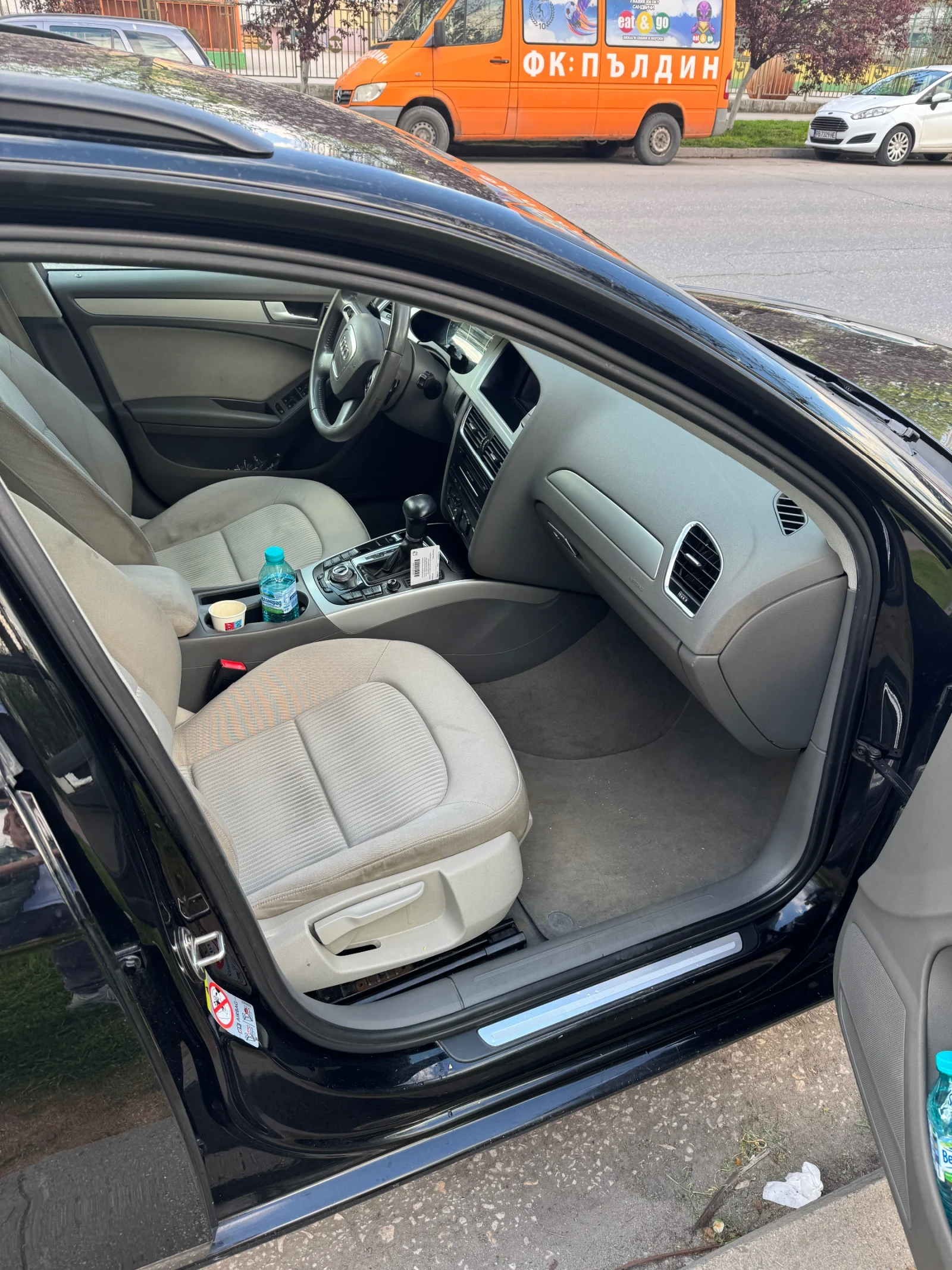 Audi A4 2.0 TDI, снимка 6 - Автомобили и джипове - 54238802