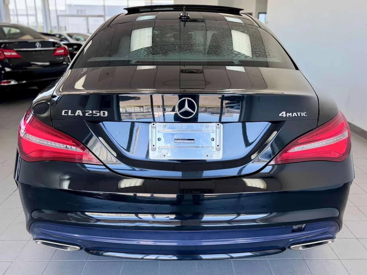 Mercedes-Benz CLA 250 АМГ ПАКЕТ/4MATIC/CARFAX/ФИНАНСИРАНЕ, снимка 5 - Автомобили и джипове - 54662728