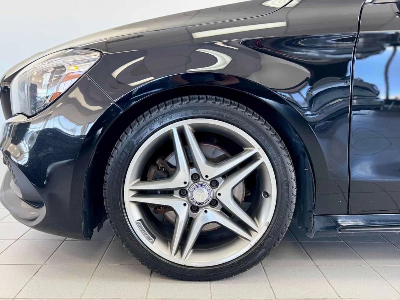 Mercedes-Benz CLA 250 АМГ ПАКЕТ/4MATIC/CARFAX/ФИНАНСИРАНЕ, снимка 7 - Автомобили и джипове - 54662728