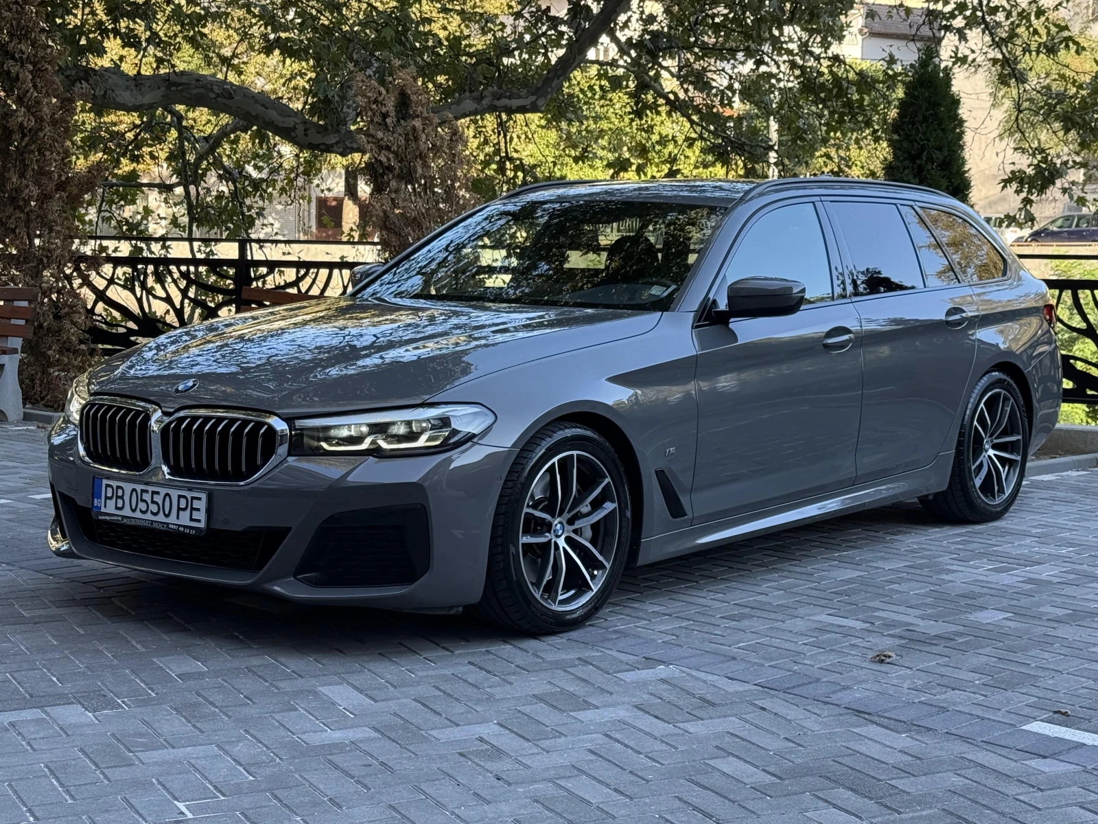 BMW 530 BMW 5 TOURING (G31 Facelift) 530d Mild Hybrid, снимка 2 - Автомобили и джипове - 55014601