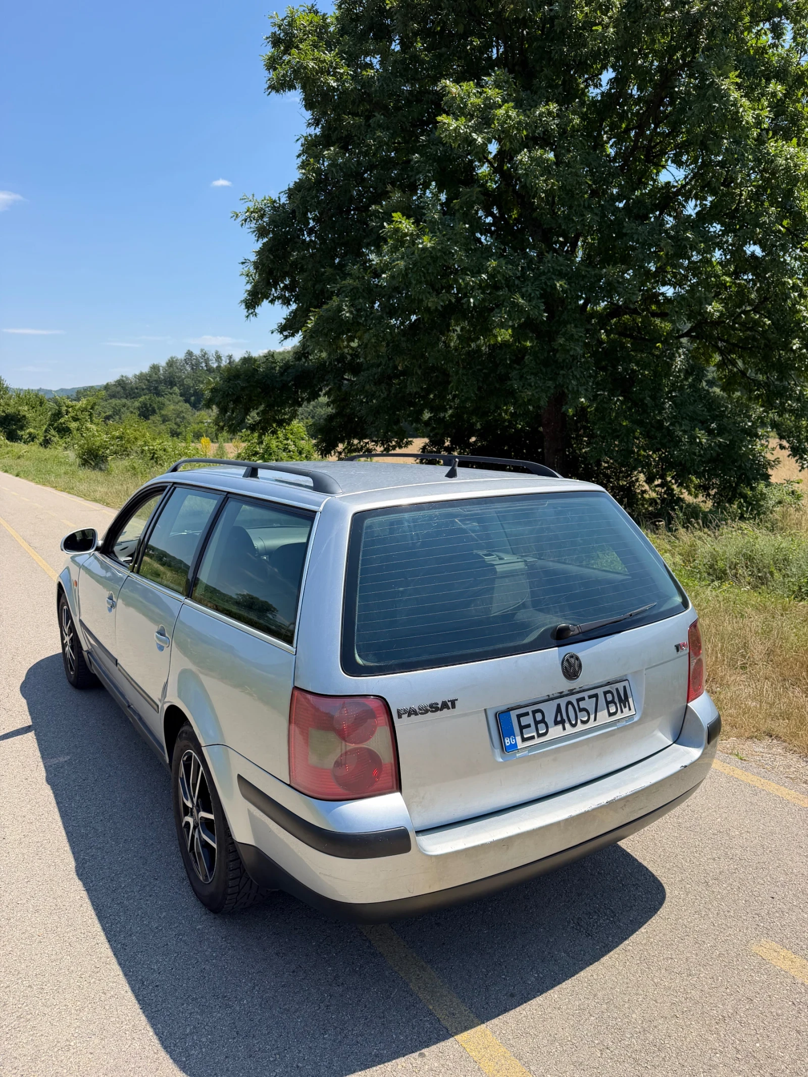VW Passat, снимка 4 - Автомобили и джипове - 55249855