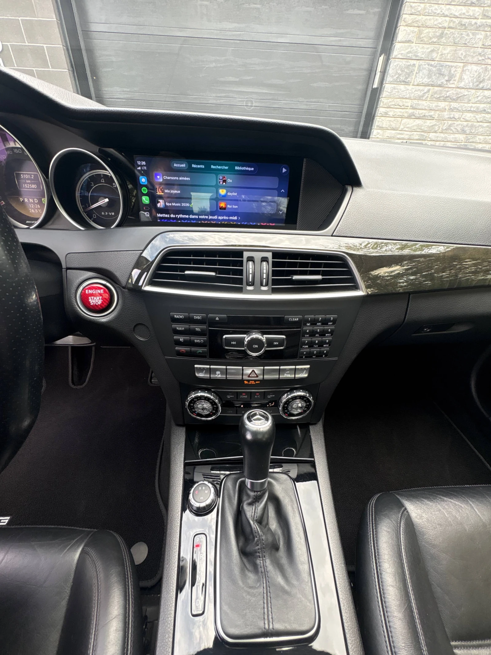 Mercedes-Benz C 63 AMG * CARFAX * ОПЦИЯ ЗА ФИНАНСИРАНЕ , снимка 9 - Автомобили и джипове - 55837855
