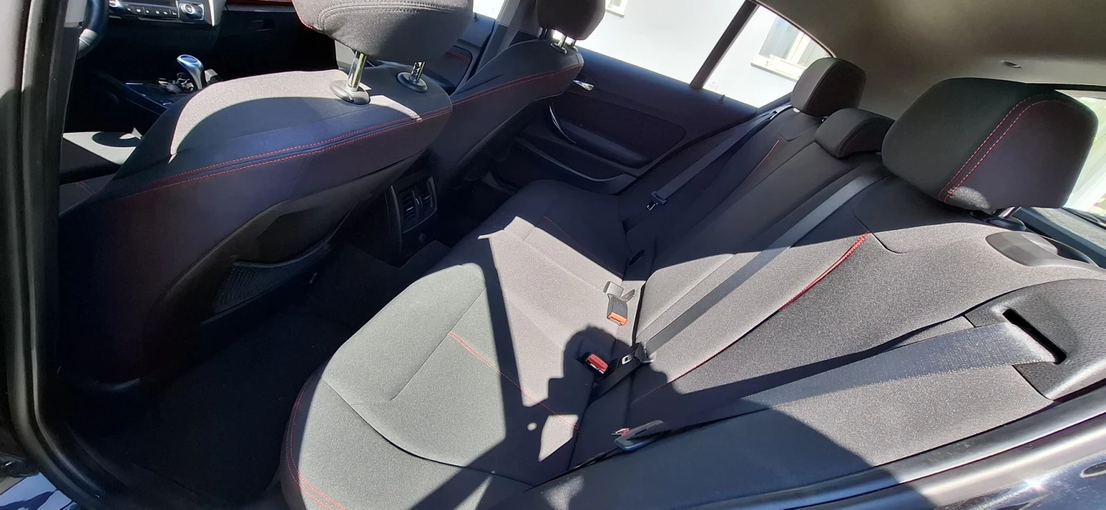 BMW 118 2.0d 143kc Sport , снимка 10 - Автомобили и джипове - 55937721