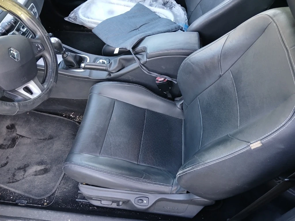 Renault Megane Купе 3, снимка 5 - Автомобили и джипове - 56014146